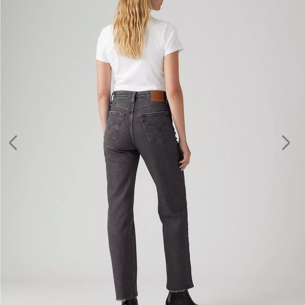 Levi’s Ribcage Straight Ankle Jeans